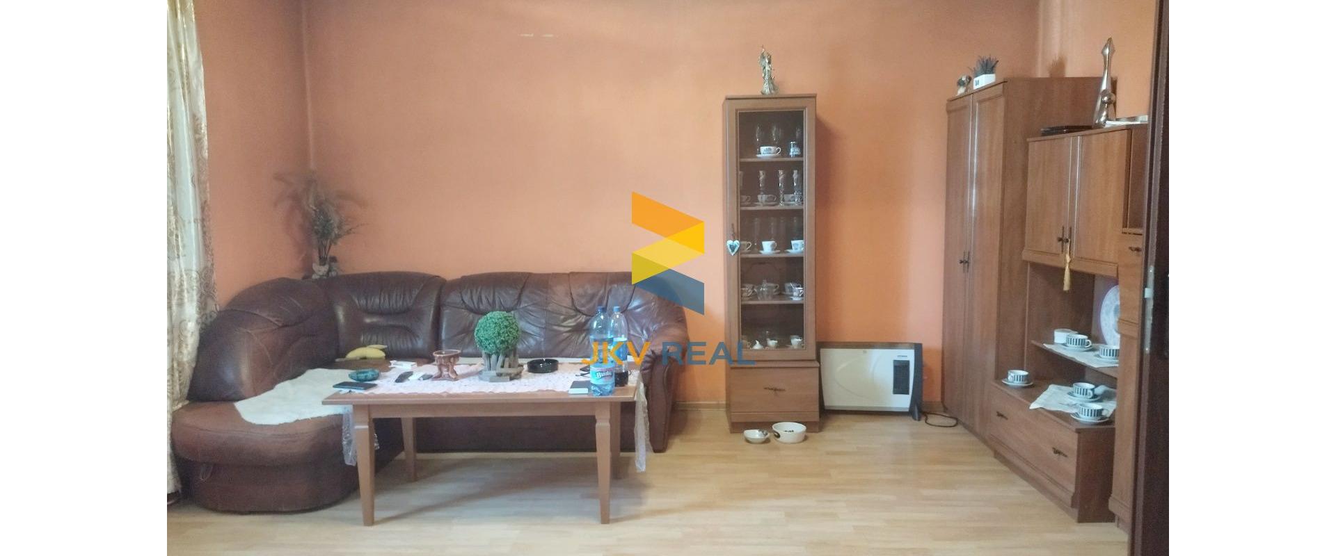 Predaj rodinný dom  nedaleko Nových Zámkov