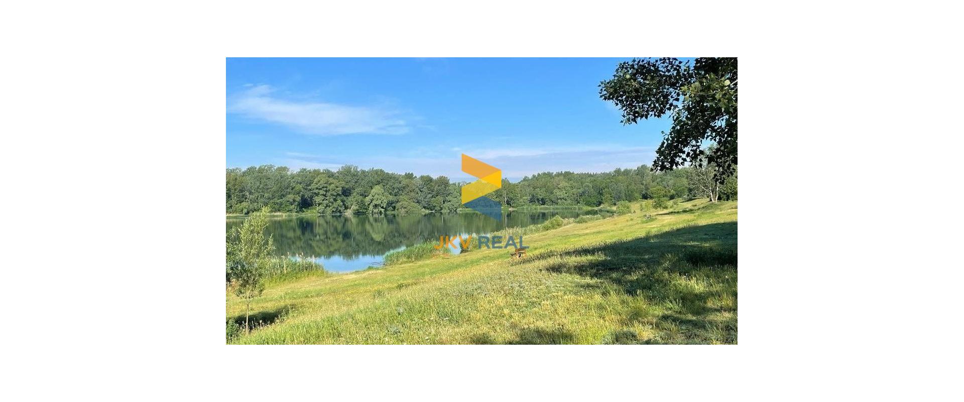 JKV REAL / ZNÍŽENÁ CENA / Atraktívna NOVOSTAVBA nízkoenergetického rekreačného domu so záhradou