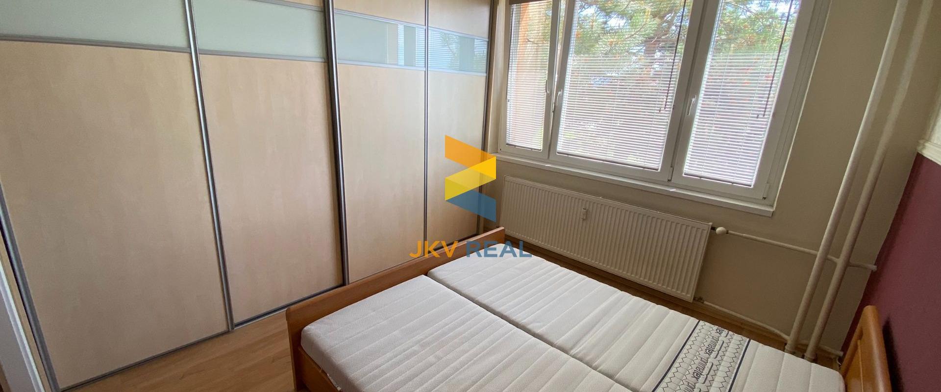 Prenájom 3-izbový zariadený byt s pivnicou - Sokolská, Senec