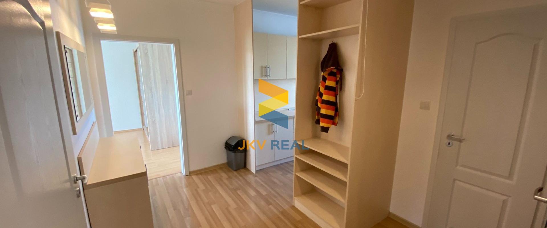 Prenájom 3-izbový zariadený byt s pivnicou - Sokolská, Senec