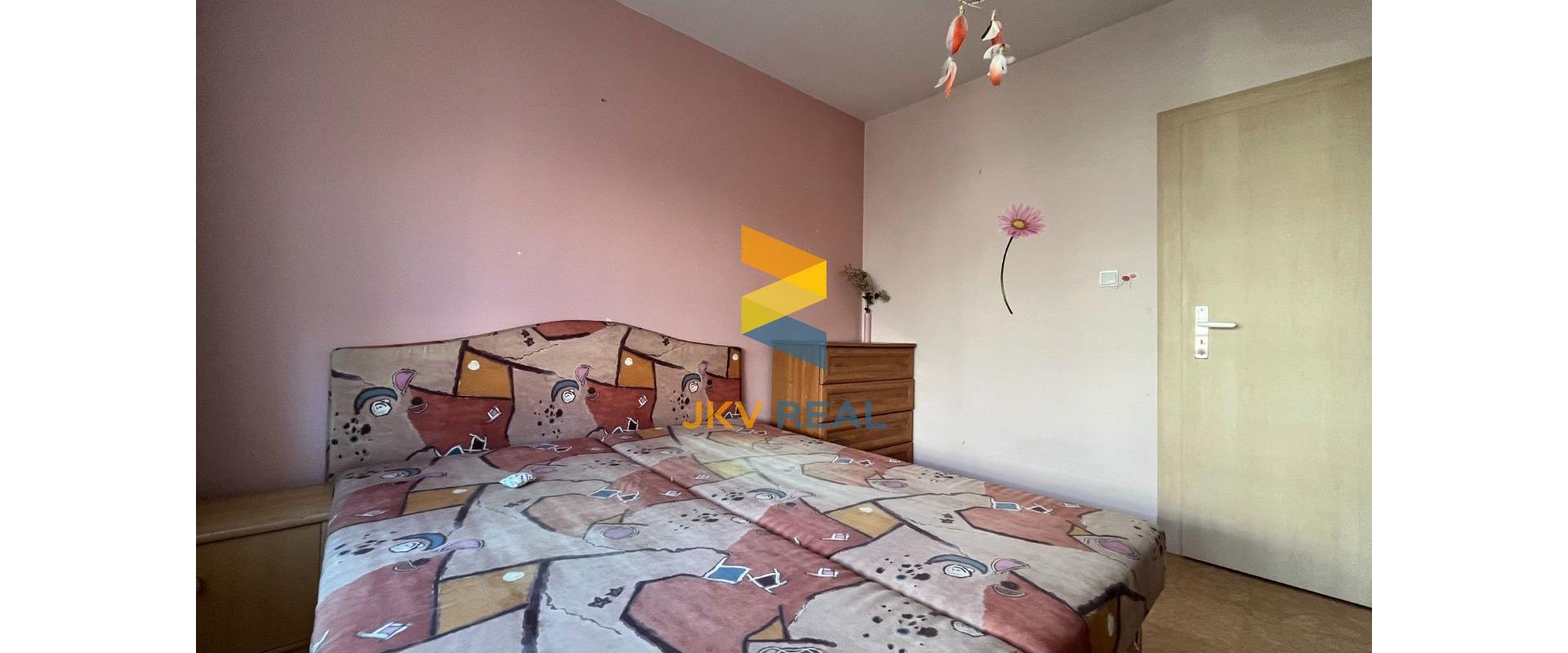 JKV REAL | Ponúkame na predaj veľkometrážny 3i byt na ulici A. Škarvana v Prievidzi