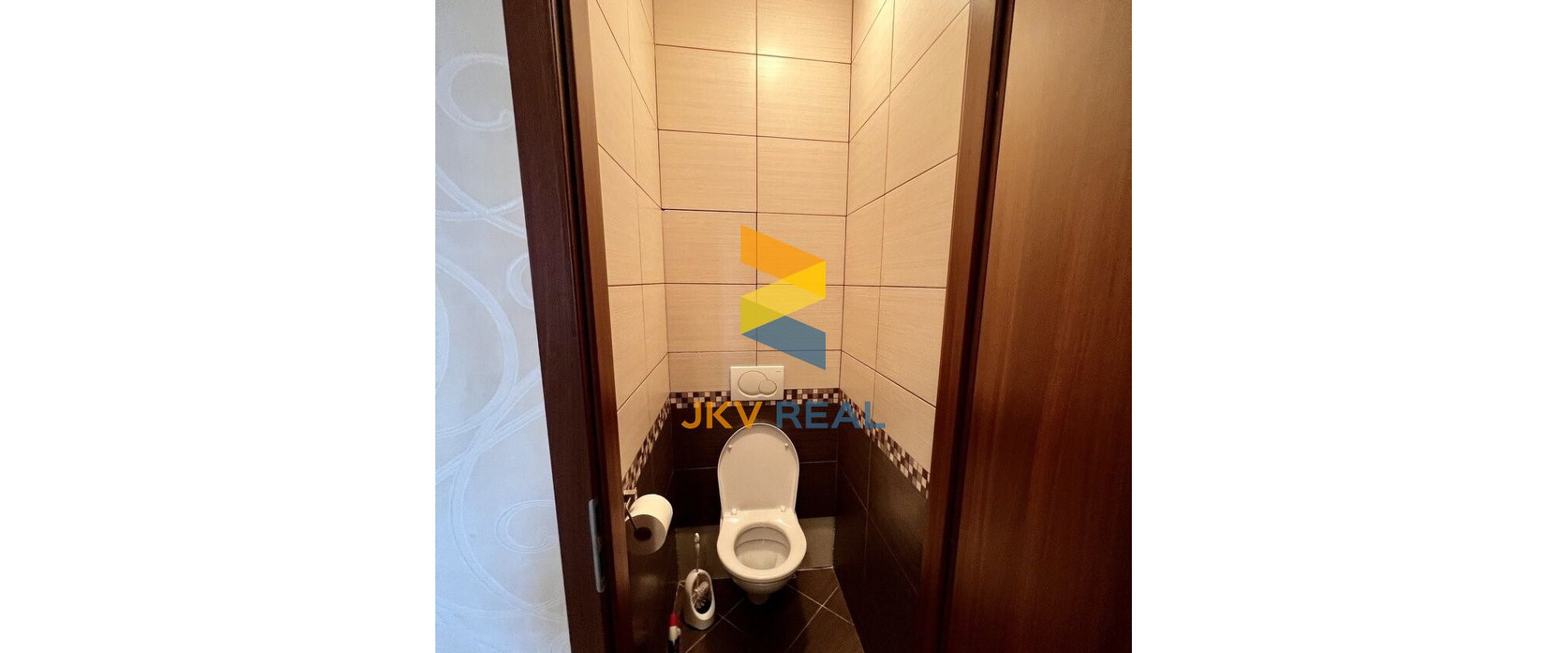 NA PREDAJ 4-IZBOVÝ BYT, VRAKUŇA, 215000€