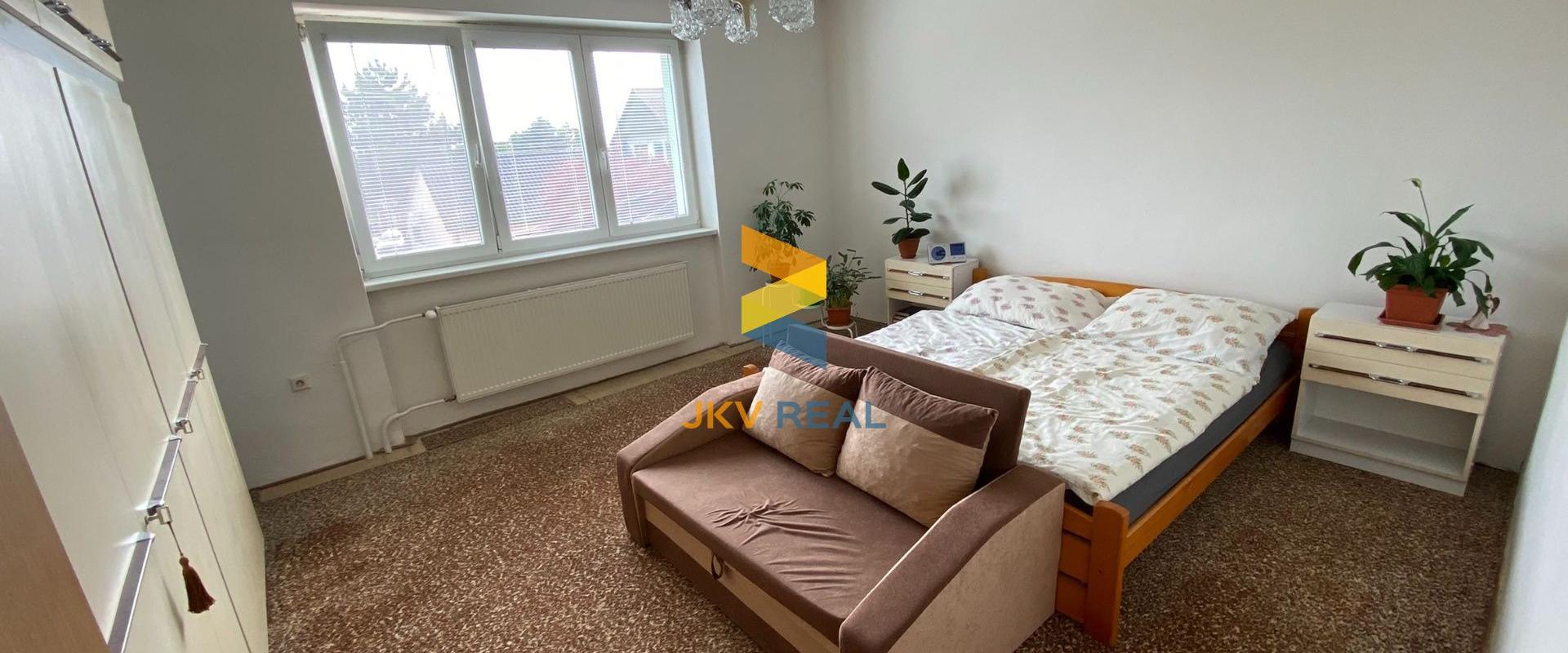 Rodinný dom 5+ izieb + veľká kuchyňa, garáž, altánok, záhrada - Chorvátsky Grob | JKV REAL