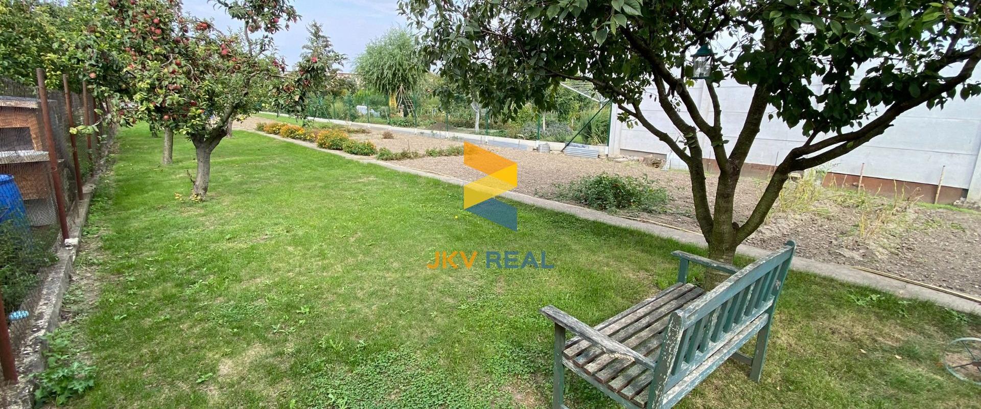 Rodinný dom 5+ izieb + veľká kuchyňa, garáž, altánok, záhrada - Chorvátsky Grob | JKV REAL