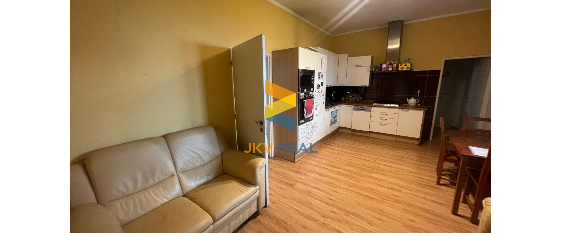 JKV REAL ponúka na predaj rodinný dom v Chynoranoch