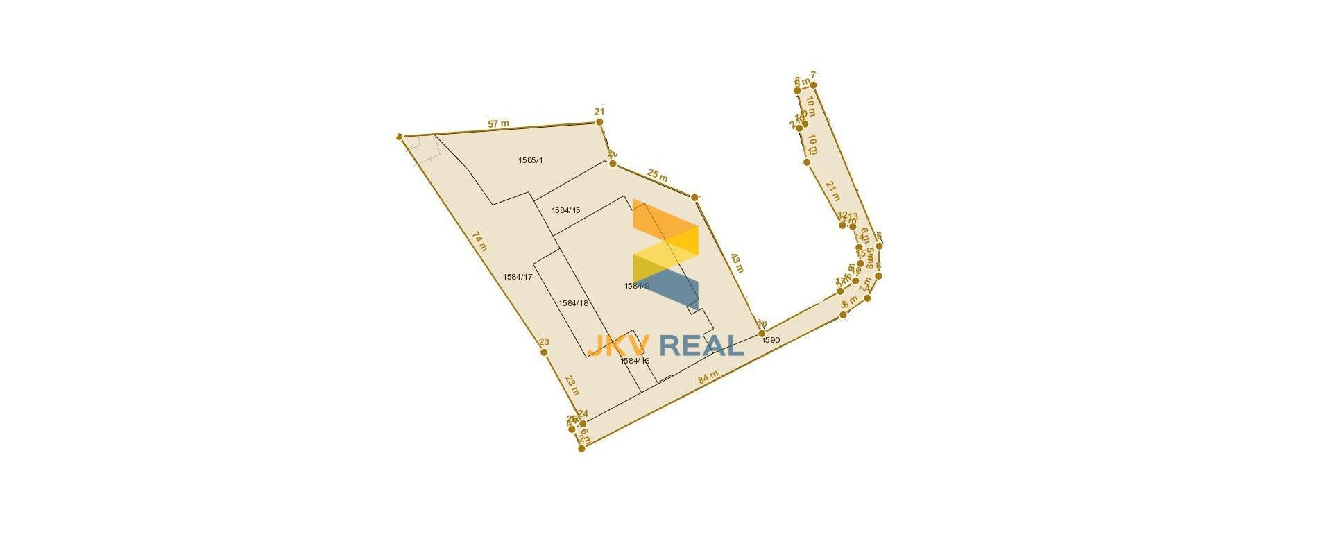 Výrobné haly/sklady na predaj s pozemkom 4625m2 - Chynorany