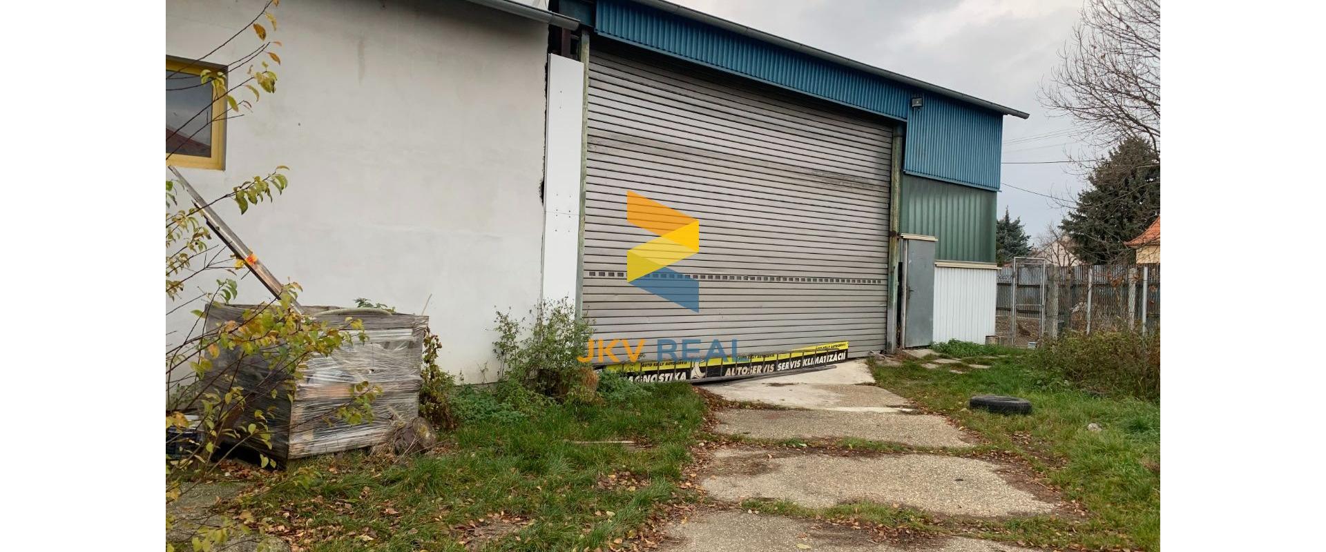 Výrobné haly/sklady na predaj s pozemkom 4625m2 - Chynorany