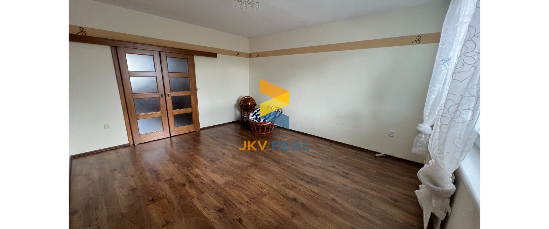 ZNÍŽENÁ CENA | Prenájom 3-izbového bytu v Prievidzi - časť Necpaly