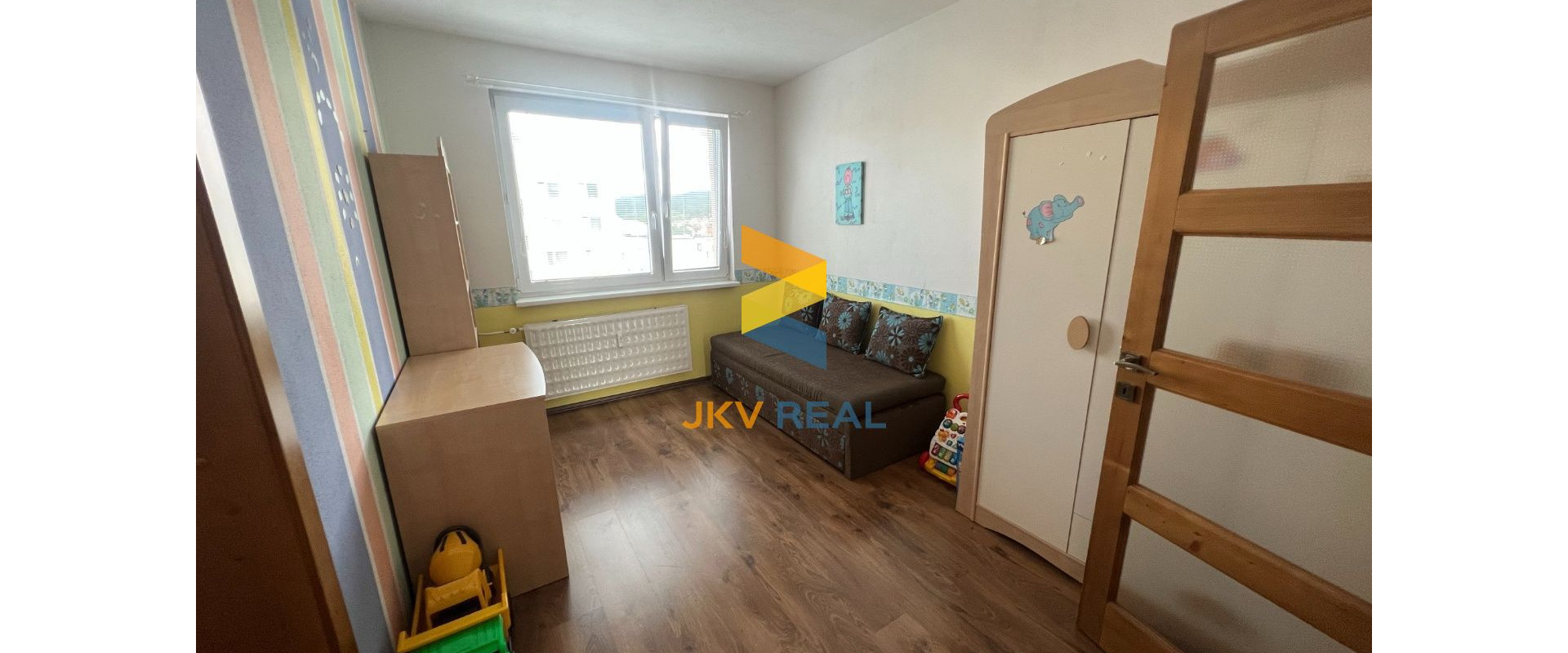 ZNÍŽENÁ CENA | Prenájom 3-izbového bytu v Prievidzi - časť Necpaly