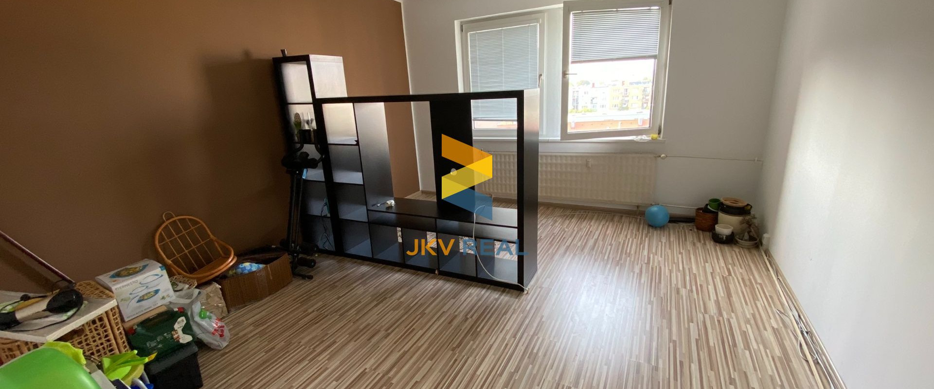 PREDANÝ - 3-izbový byt (78 m2) + samostatná kuchyňa a pivnica - centrum Senec | JKV REAL