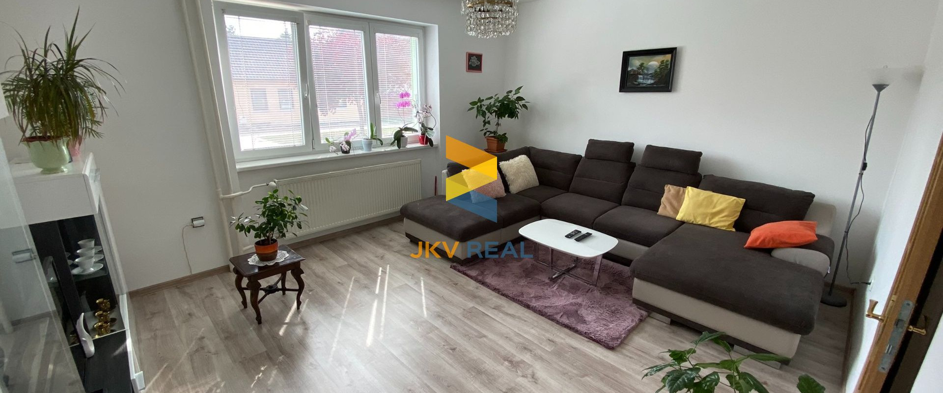 Rodinný dom 5+ izieb + veľká kuchyňa, garáž, altánok, záhrada - Chorvátsky Grob | JKV REAL