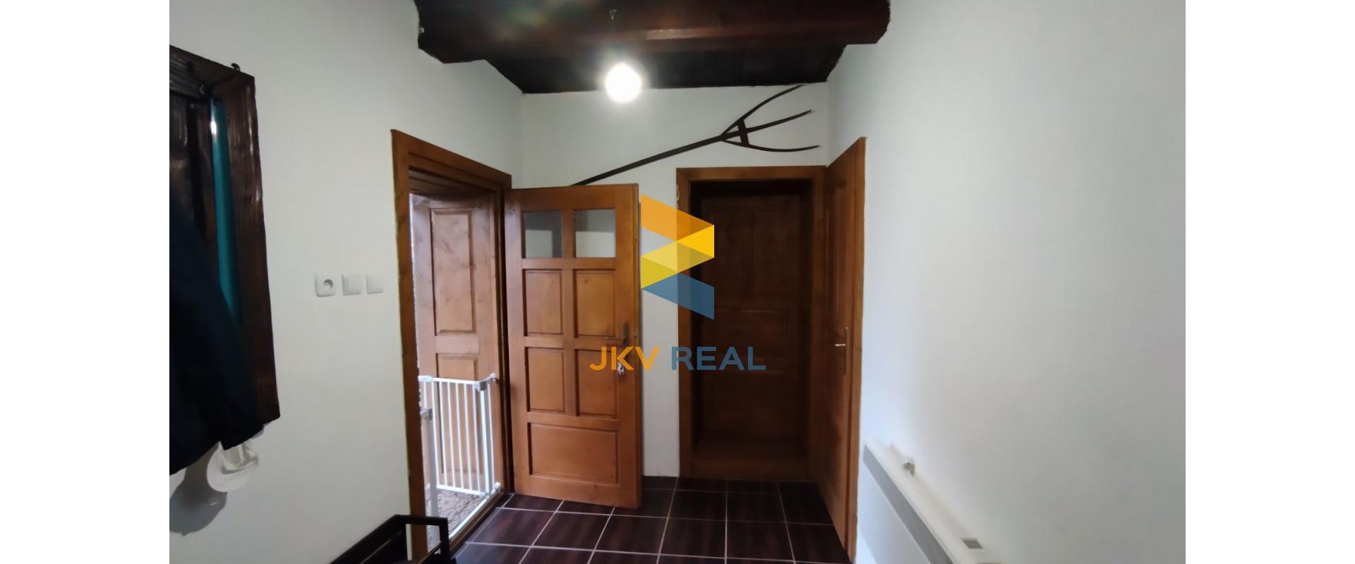 Na predaj Výnimočná chalupa / rodinný dom s priestranným pozemkom. Znalecký v Cene!