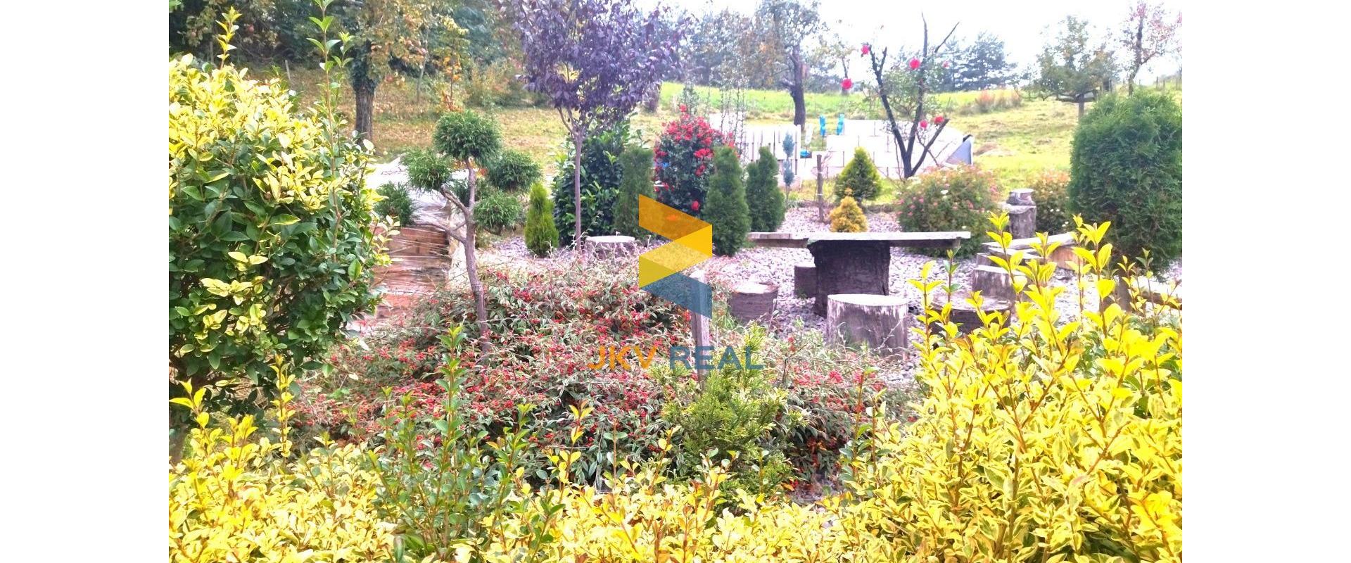 Na predaj Výnimočná chalupa / rodinný dom s priestranným pozemkom. Znalecký v Cene!