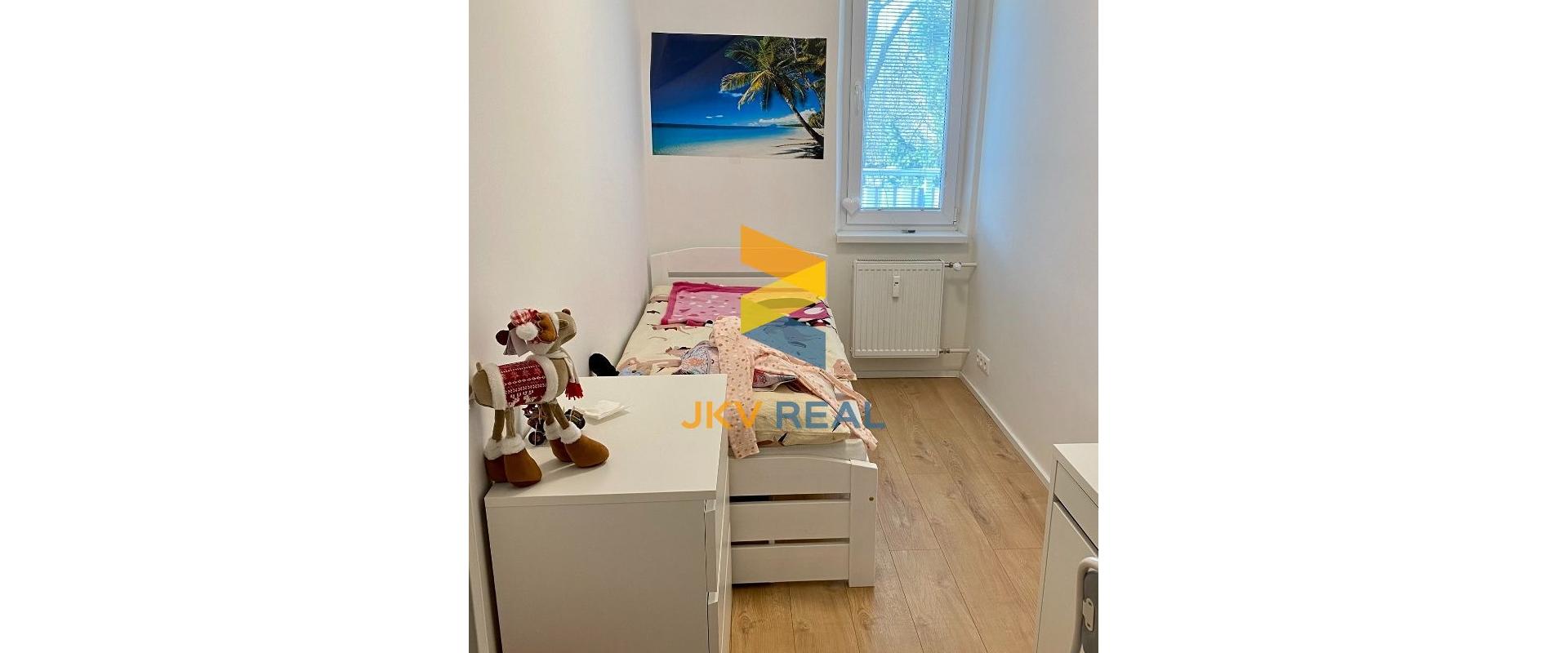 3 izby+obývačka s kuchyňou - Ružinov-Ostredky - komplet rekonštrukcia