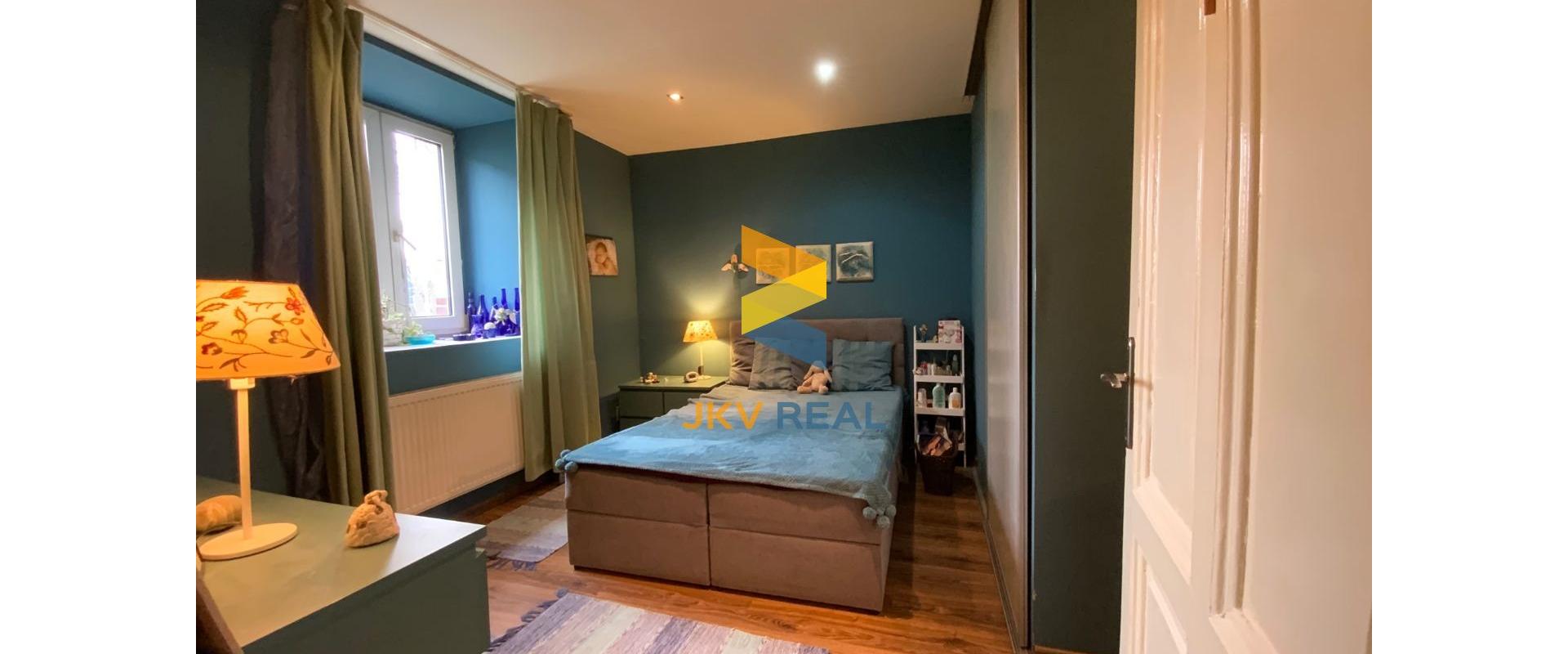 Znížená cena ! Predaj - 2 izbový byt v Starom meste