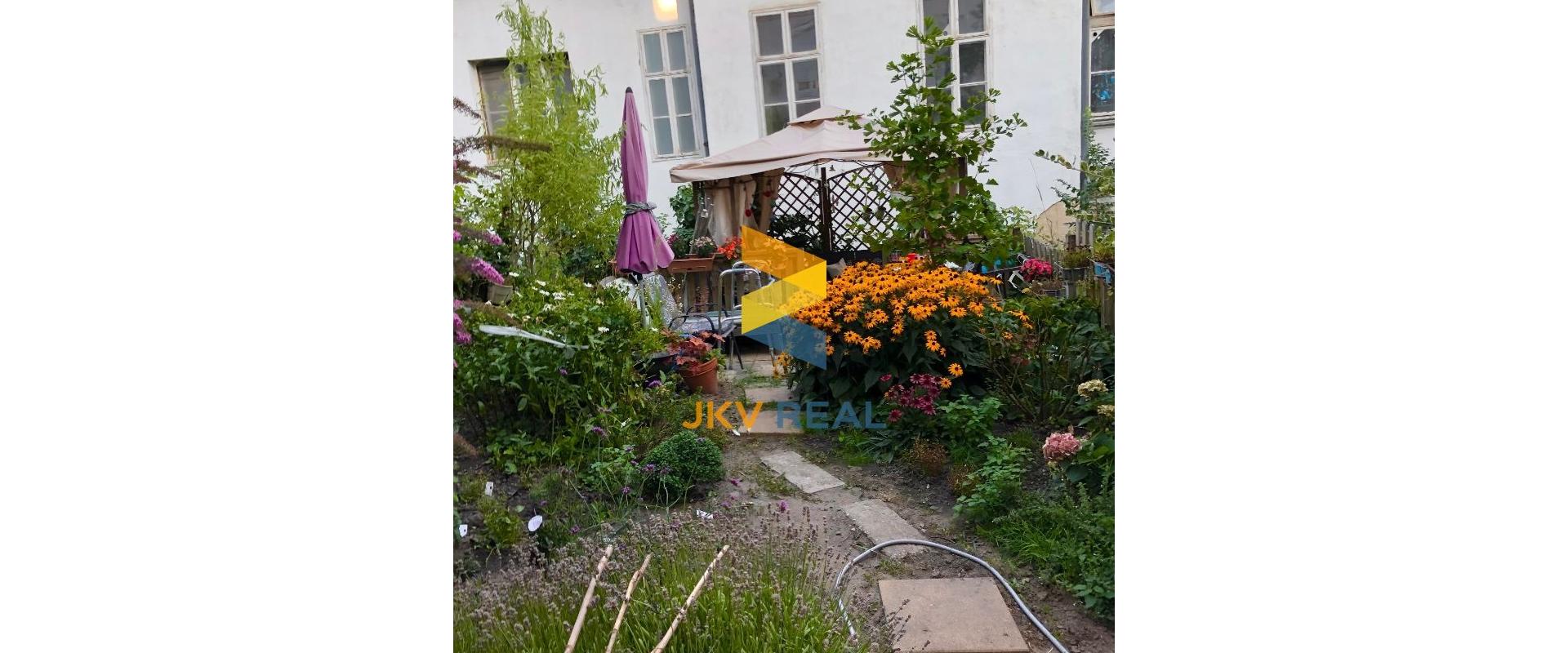 Znížená cena ! Predaj - 2 izbový byt v Starom meste