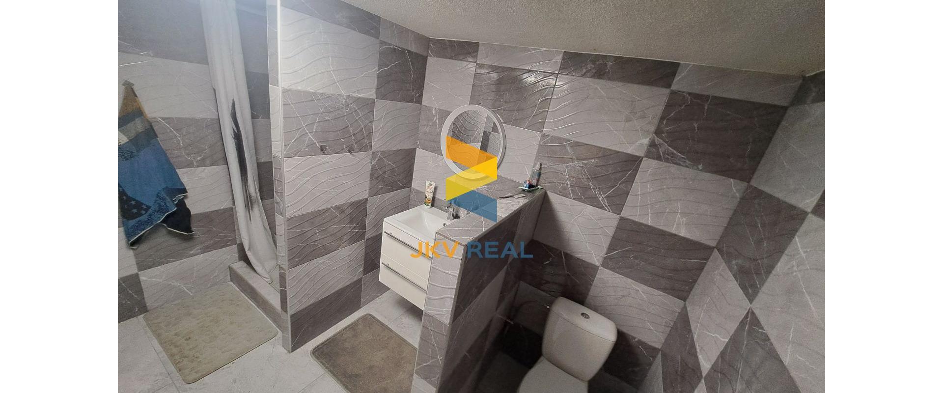 JKV REAL | Ponúkame na predaj 6 izbový dom v obci Merašice