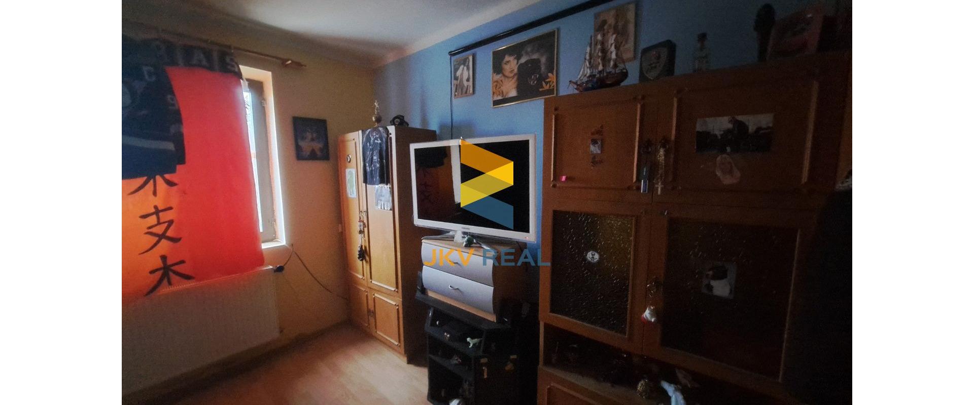 JKV REAL | Ponúkame na predaj 6 izbový dom v obci Merašice