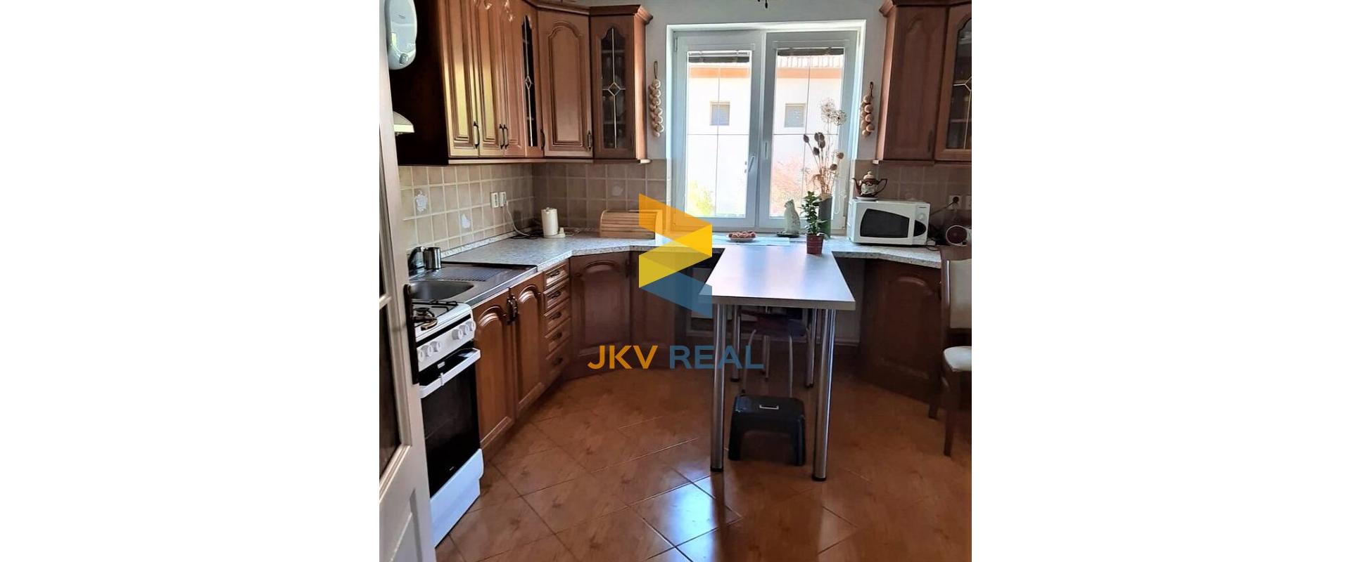 JKV REAL | Ponúkame na predaj 3 izbový dom v obci Bojničky