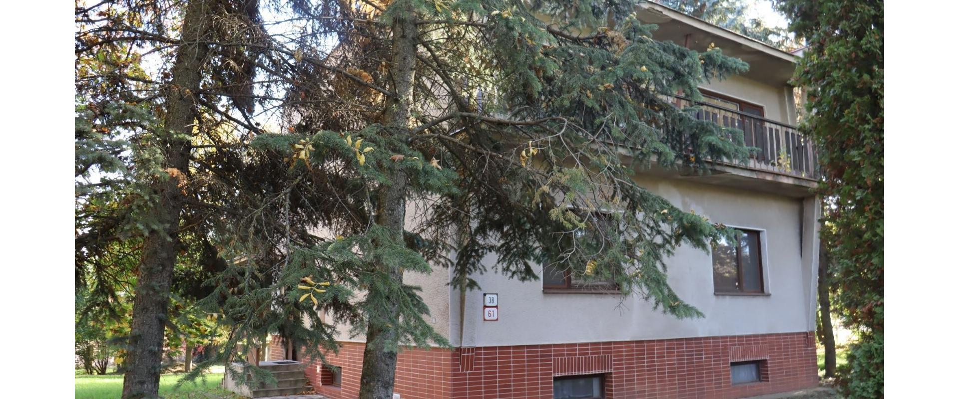 Rodinný dom na predaj v blízkosti kúpeľov Podhájska obec Trávnica spoločnosť JKV REAL