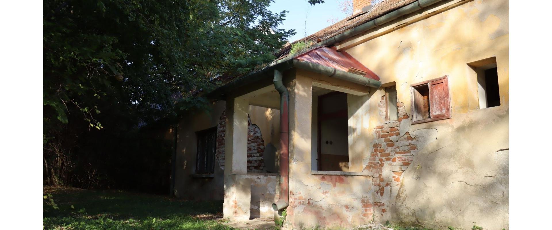 Rodinný dom na predaj v blízkosti kúpeľov Podhájska obec Trávnica spoločnosť JKV REAL