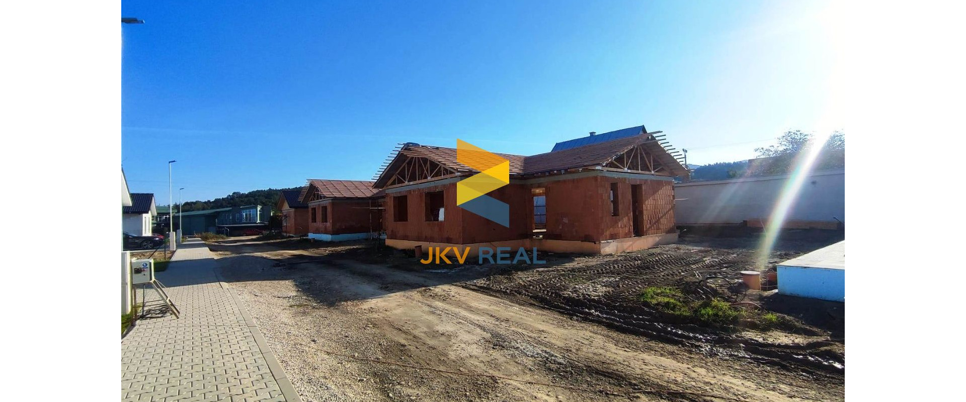 IBA U NÁS | BUNGALOVI SLNEČNÁ LÚKA | 3.ETAPA | Prievidza