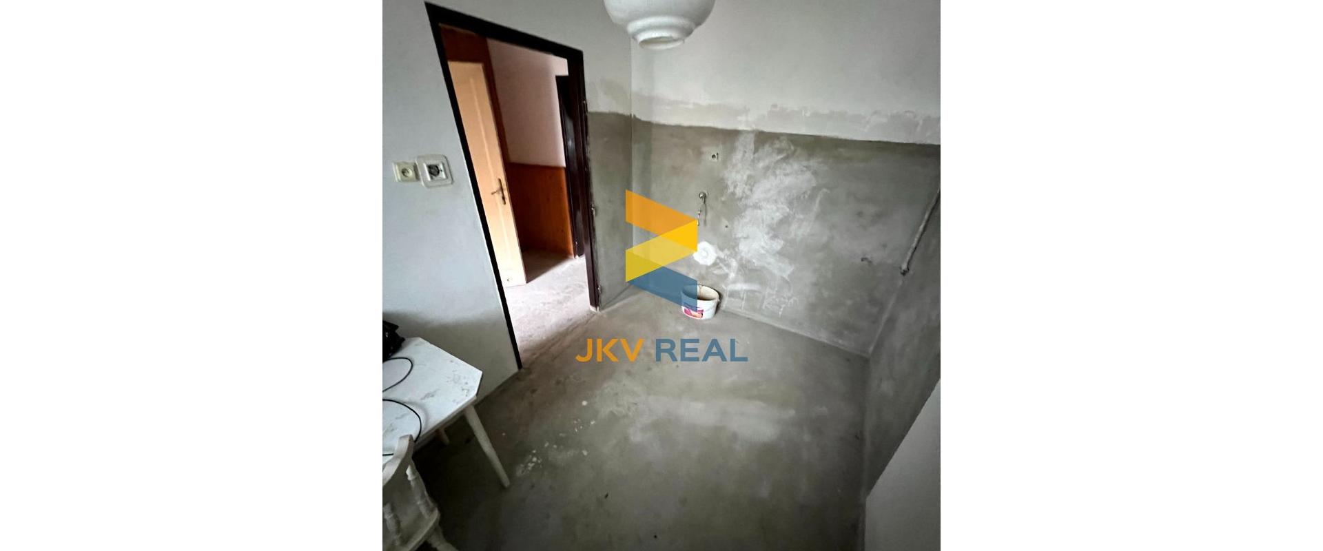 Predám 2 +1kk  byt v centre mesta Žiliny za jedinečnú cenu.