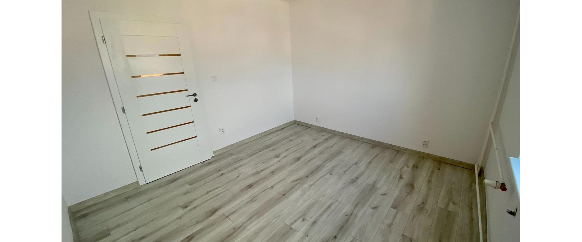 Novo zrekonštruovaný 3-izbový byt - centrum Senec s lodžiou a špajzou vedľa bytu