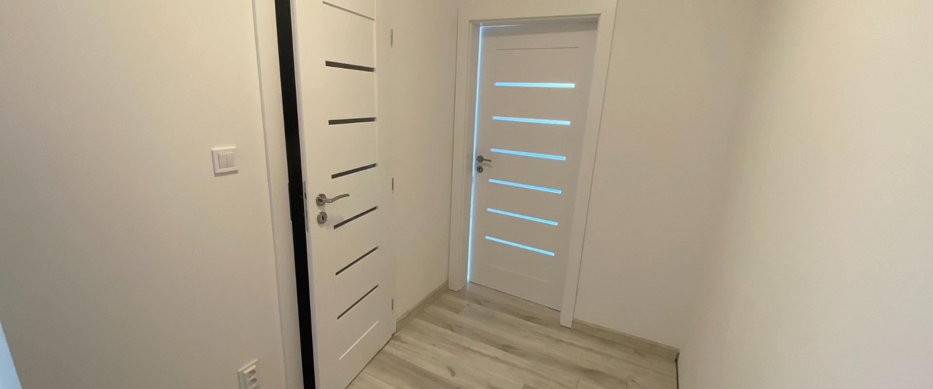 Novo zrekonštruovaný 3-izbový byt - centrum Senec s lodžiou a špajzou vedľa bytu