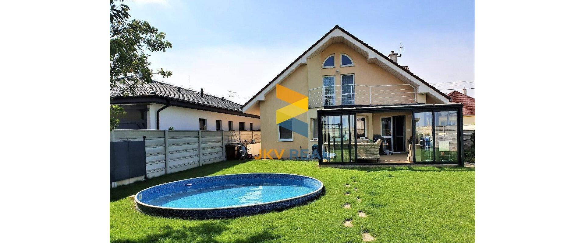 JKV REAL | Ponúkame na predaj LUXUSNÝ 5 izbový rodinný dom v TRNAVE časť Modranka