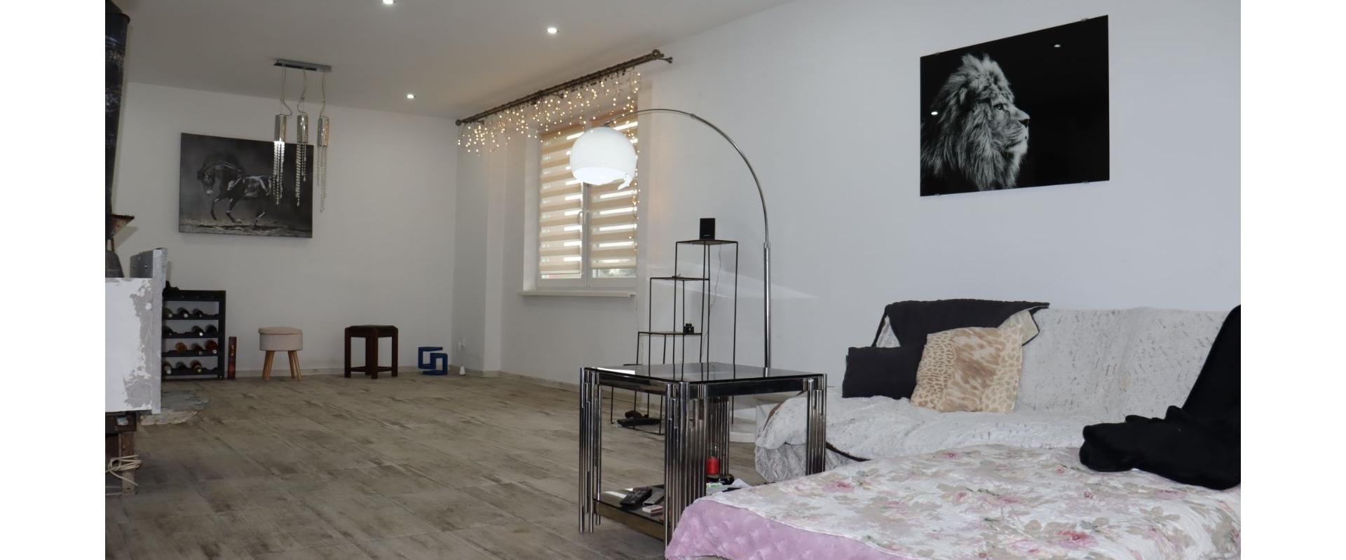 Rodinný dom po rekonštrukcii s rozľahlým pozemkom na predaj v obci Ondrejovce I JKV REAL