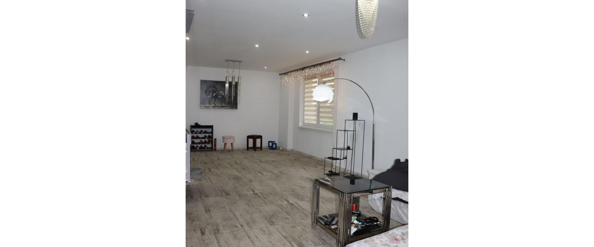 Rodinný dom po rekonštrukcii s rozľahlým pozemkom na predaj v obci Ondrejovce I JKV REAL