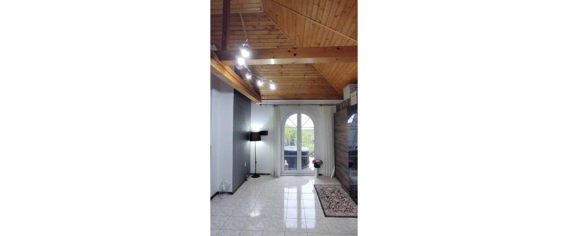 Rodinný dom po rekonštrukcii s rozľahlým pozemkom na predaj v obci Ondrejovce I JKV REAL