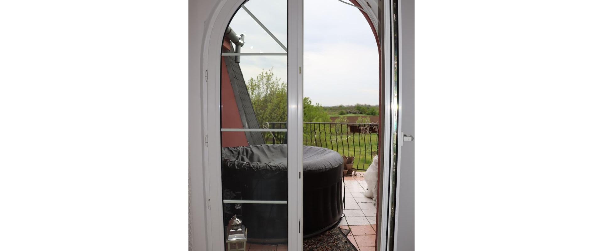 Rodinný dom po rekonštrukcii s rozľahlým pozemkom na predaj v obci Ondrejovce I JKV REAL