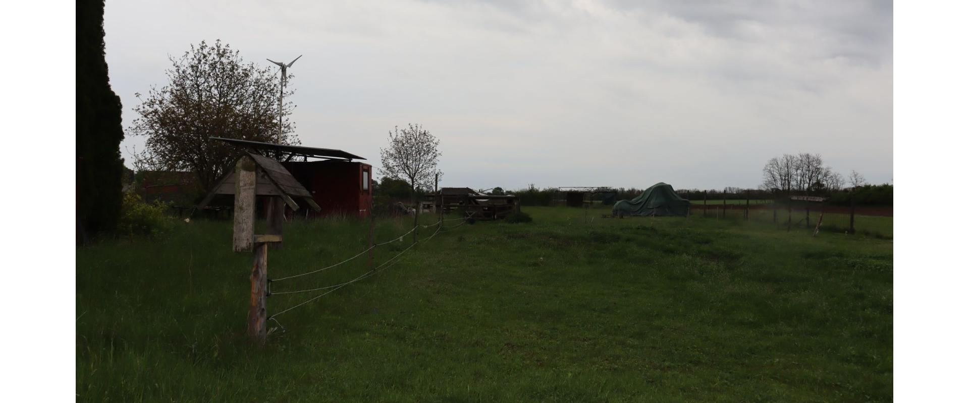 Rodinný dom po rekonštrukcii s rozľahlým pozemkom na predaj v obci Ondrejovce I JKV REAL