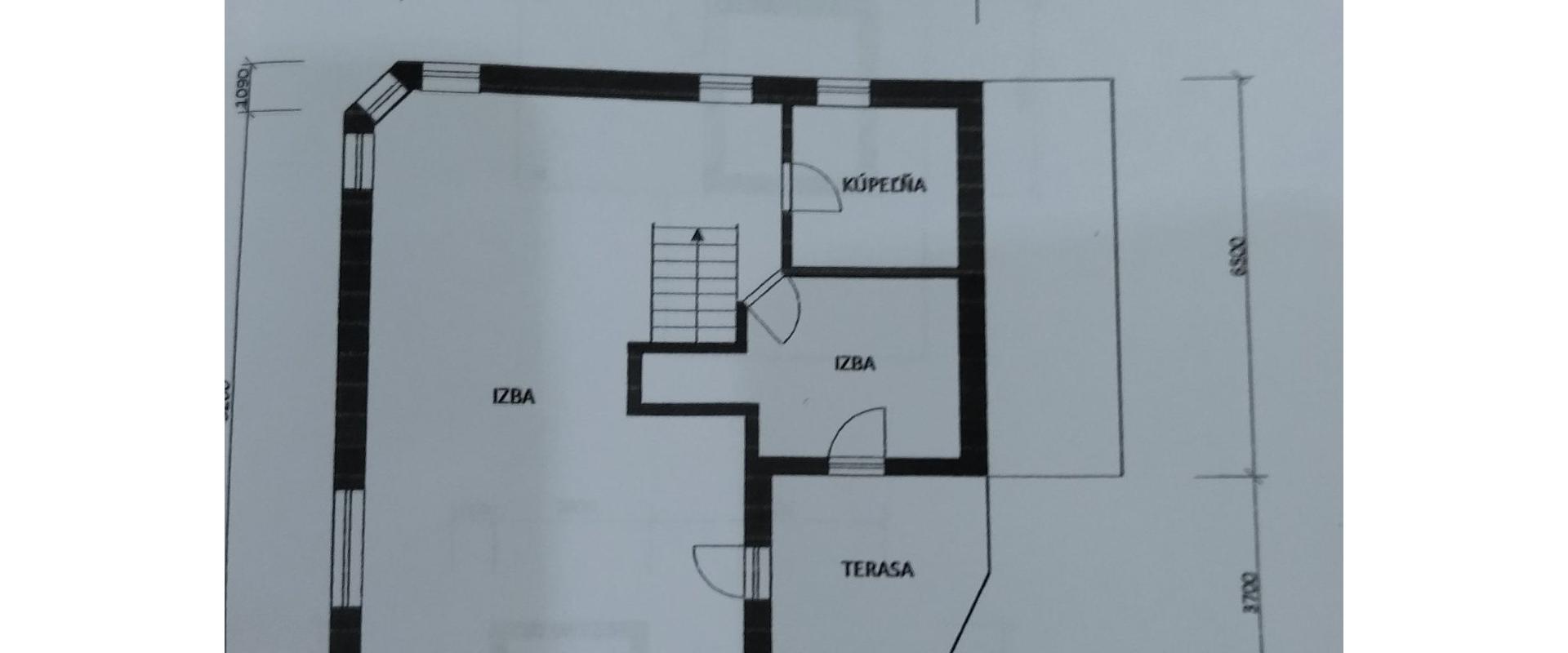 Rodinný dom po rekonštrukcii s rozľahlým pozemkom na predaj v obci Ondrejovce I JKV REAL