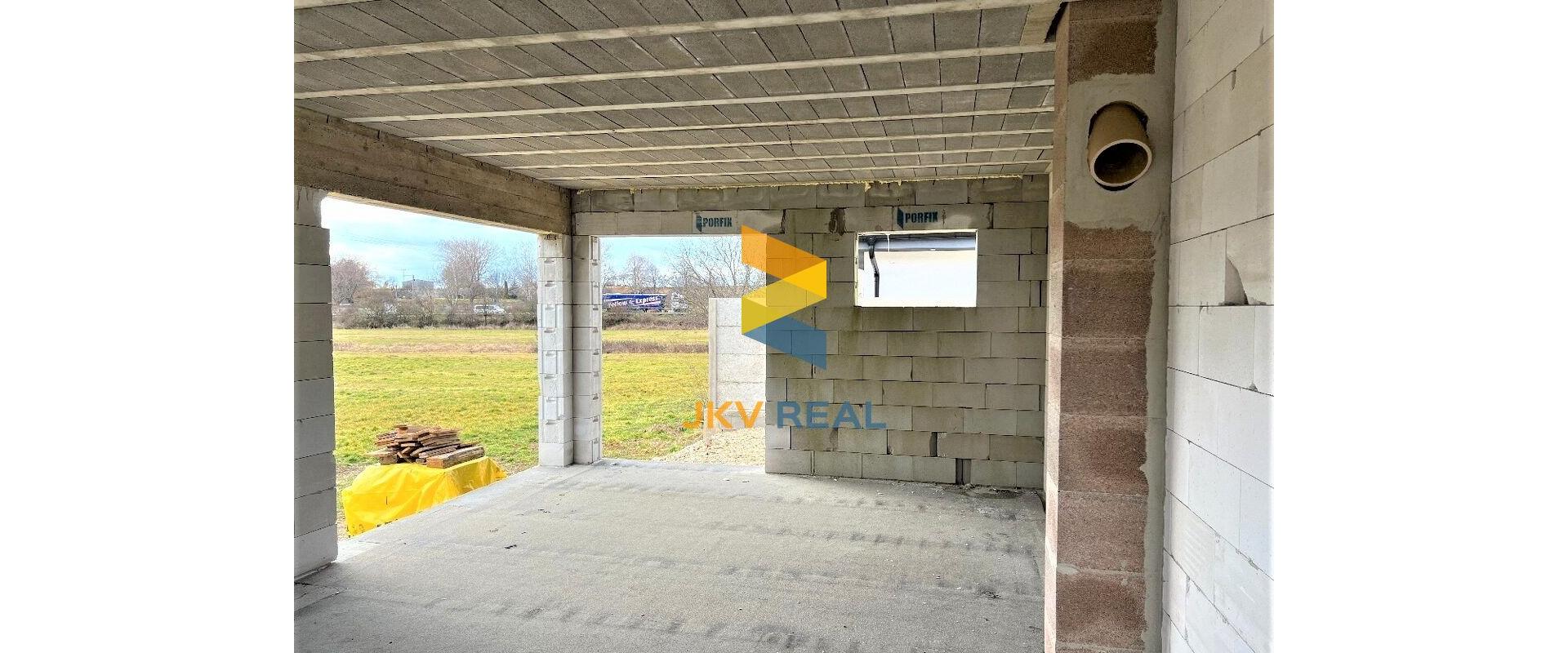 JKV REAL | Ponúkame na predaj kvalitnú NOVOSTAVBU RODINNÉHO DOMU v obci Bojničky