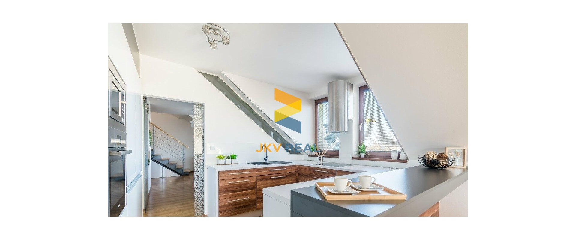 JKV REAL | Ponúkame na predaj luxusný 3 izbový mezonetový byt s vlastnou garážou a balkónom v Trnave