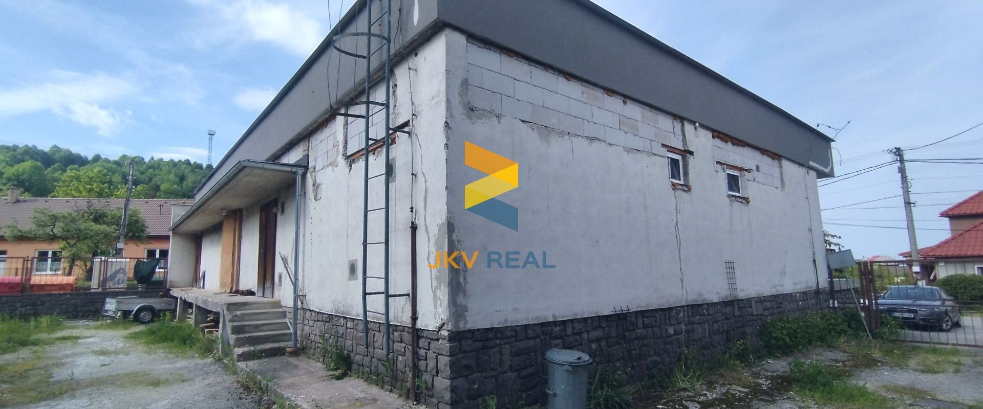 PREDAJ | Polyfunkčný objekt | Podhradie