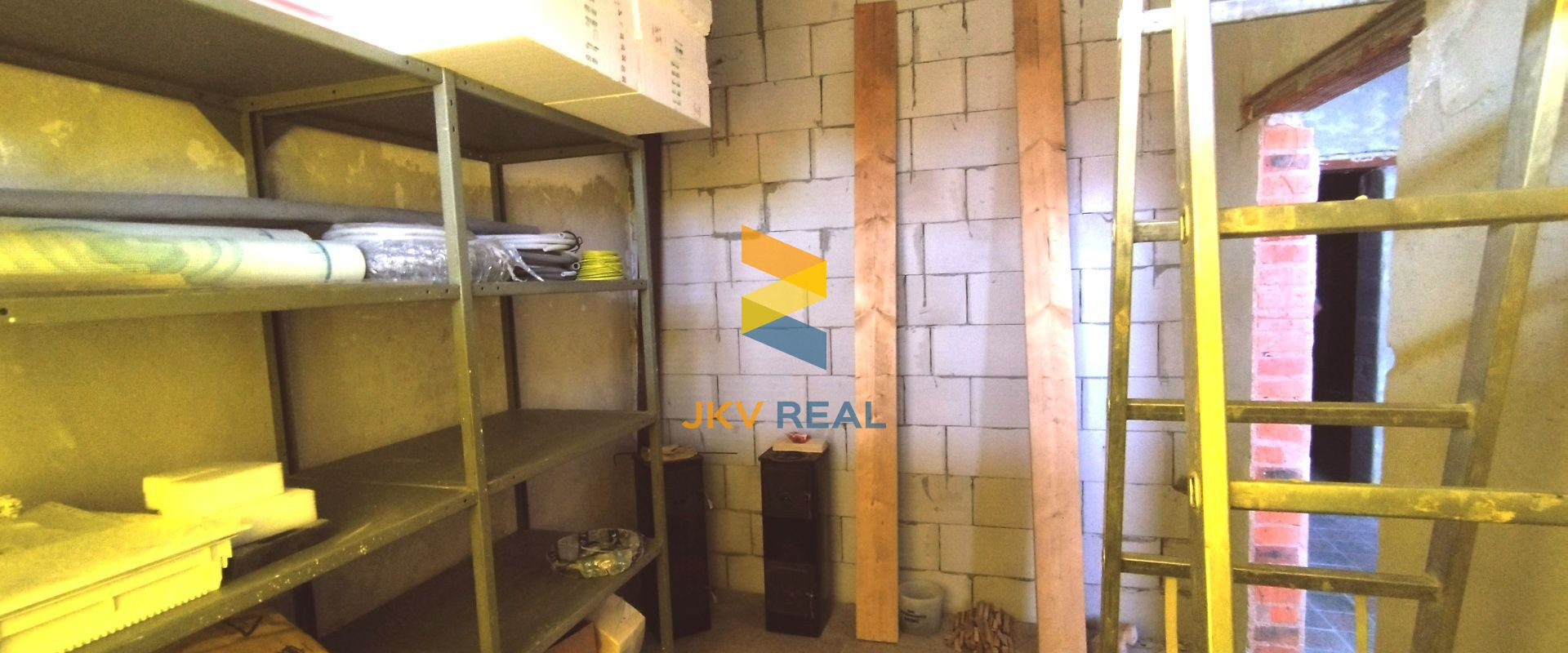 PREDAJ | Polyfunkčný objekt | Podhradie