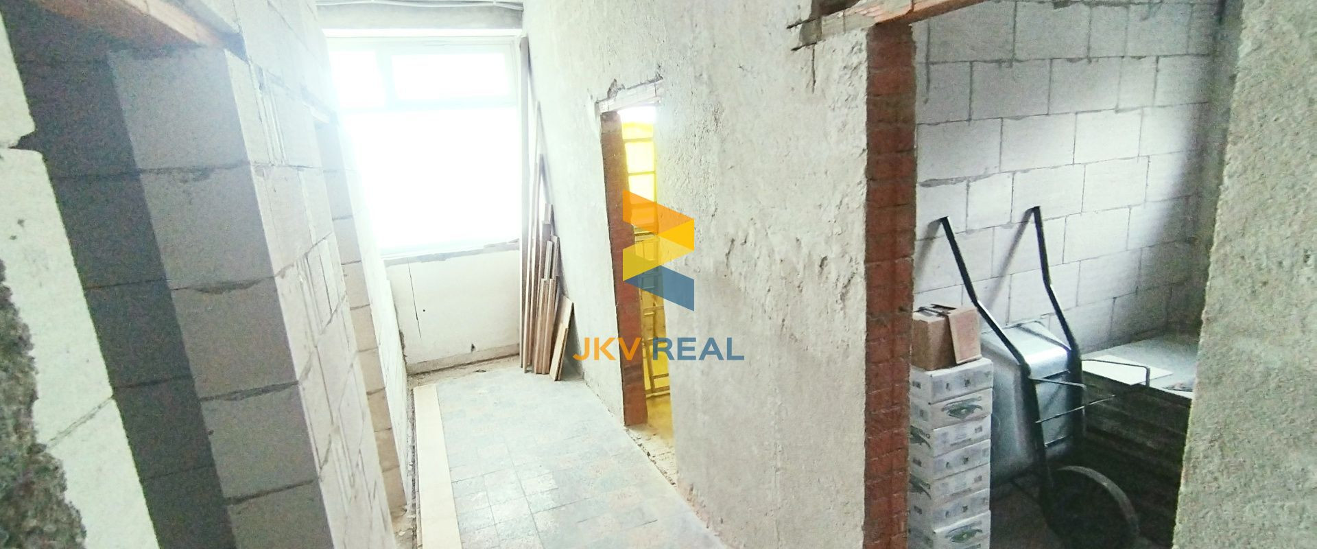 PREDAJ | Polyfunkčný objekt | Podhradie