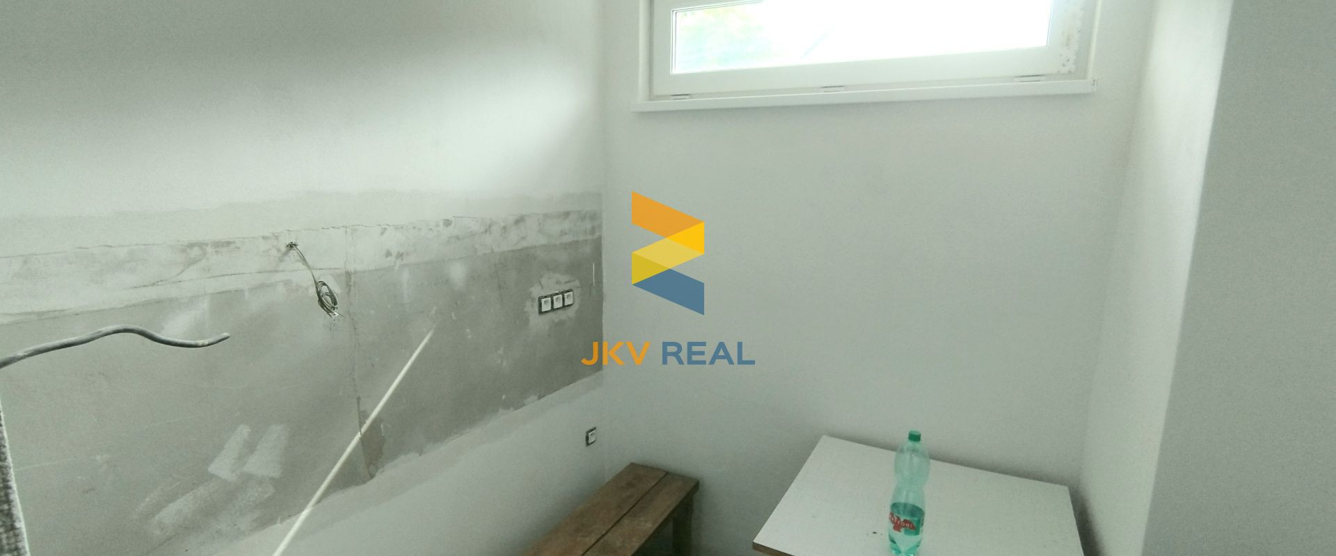 PREDAJ | Polyfunkčný objekt | Podhradie