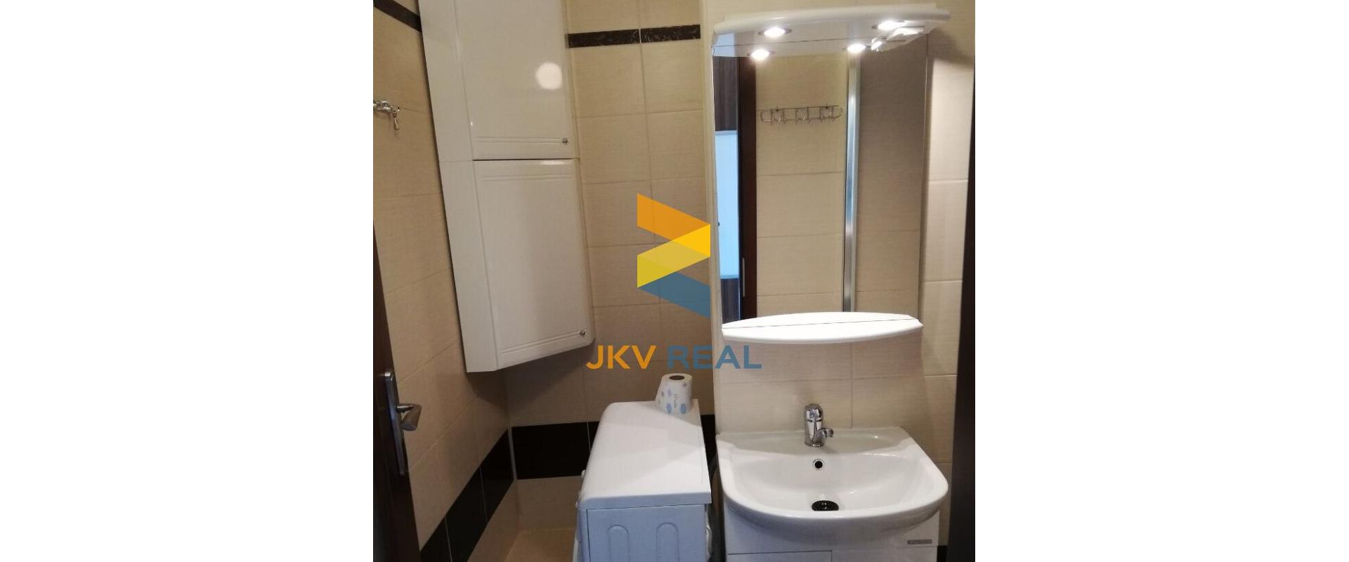 1 izbový byt pri AUPARKU na prenájom