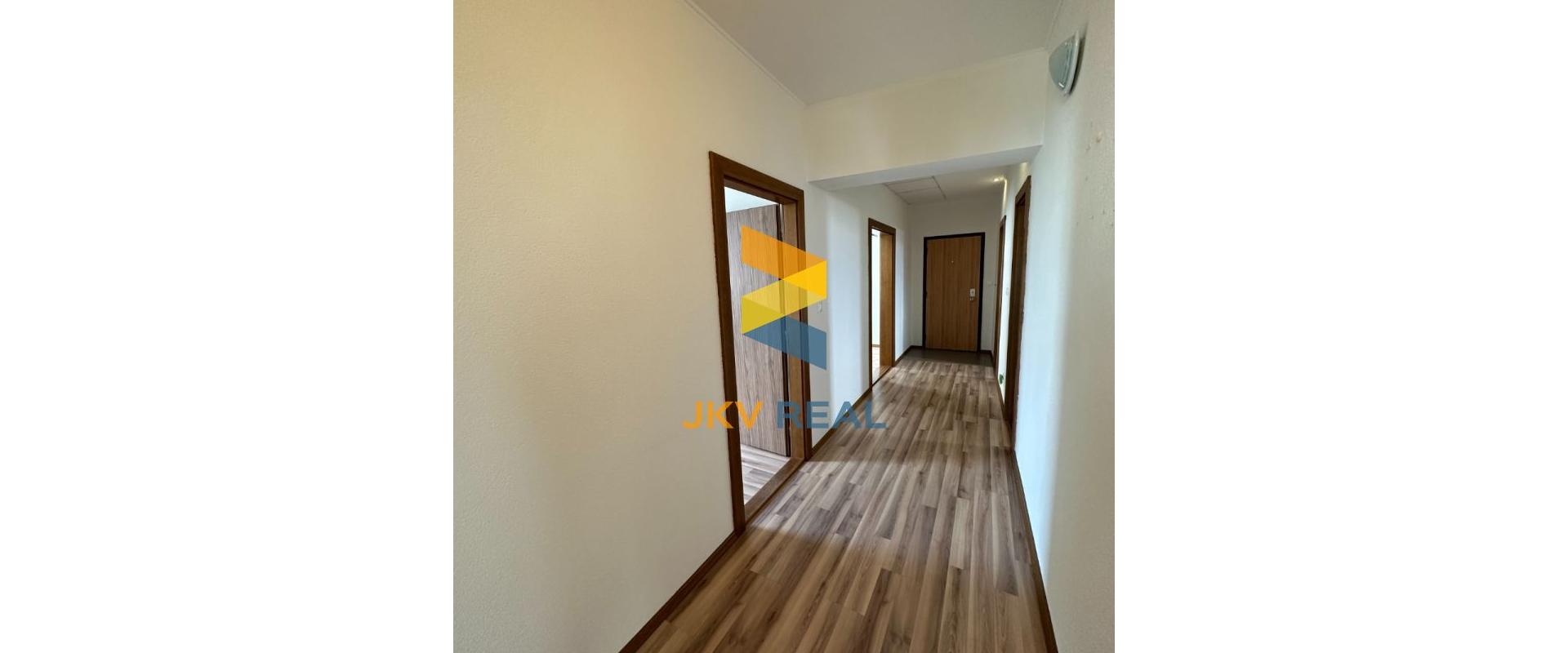 Prenájom kancelárskych priestorov s atraktívnou polohou a vysokým marketingovým potenciálom