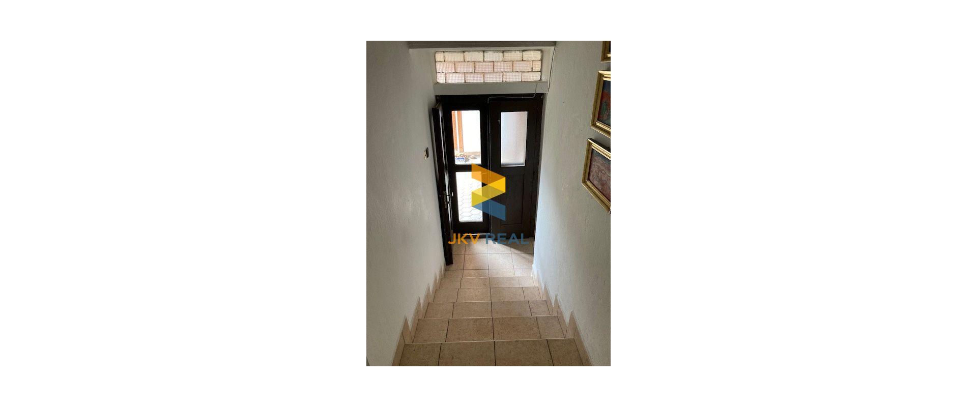 PREDAJ: ZNÍŽENÁ CENA !!! Rodinný dom Bytča