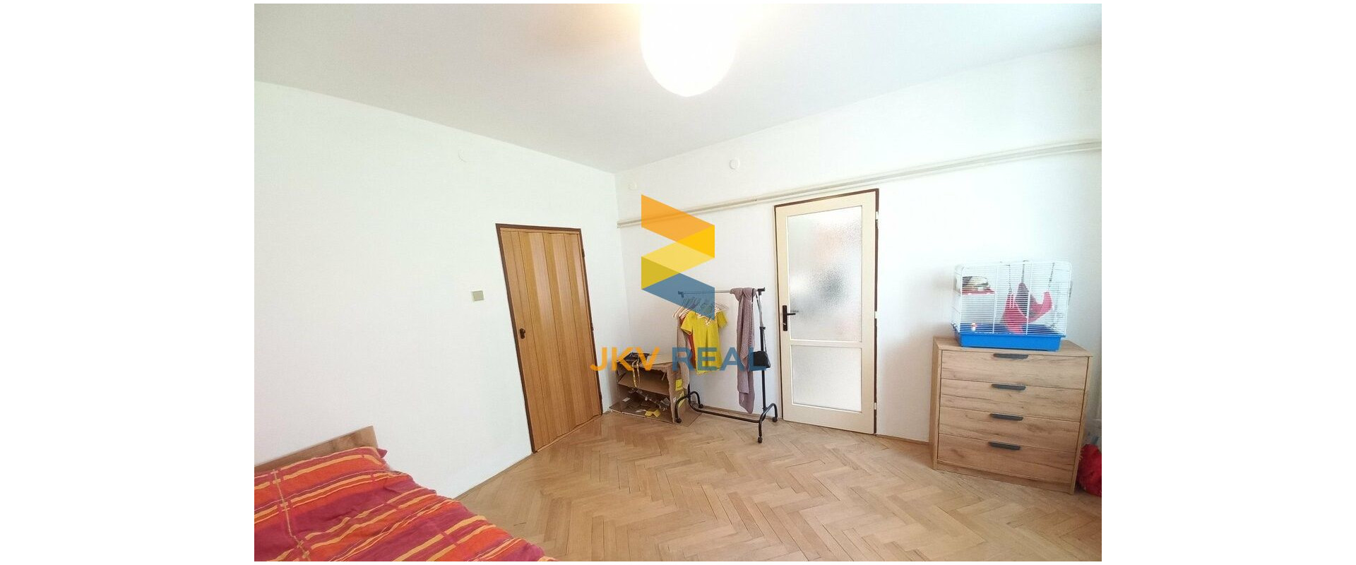 ZNÍŽENÁ CENA - 2 IZBOVÝ BYT NA PREDAJ - PIEŠŤANY