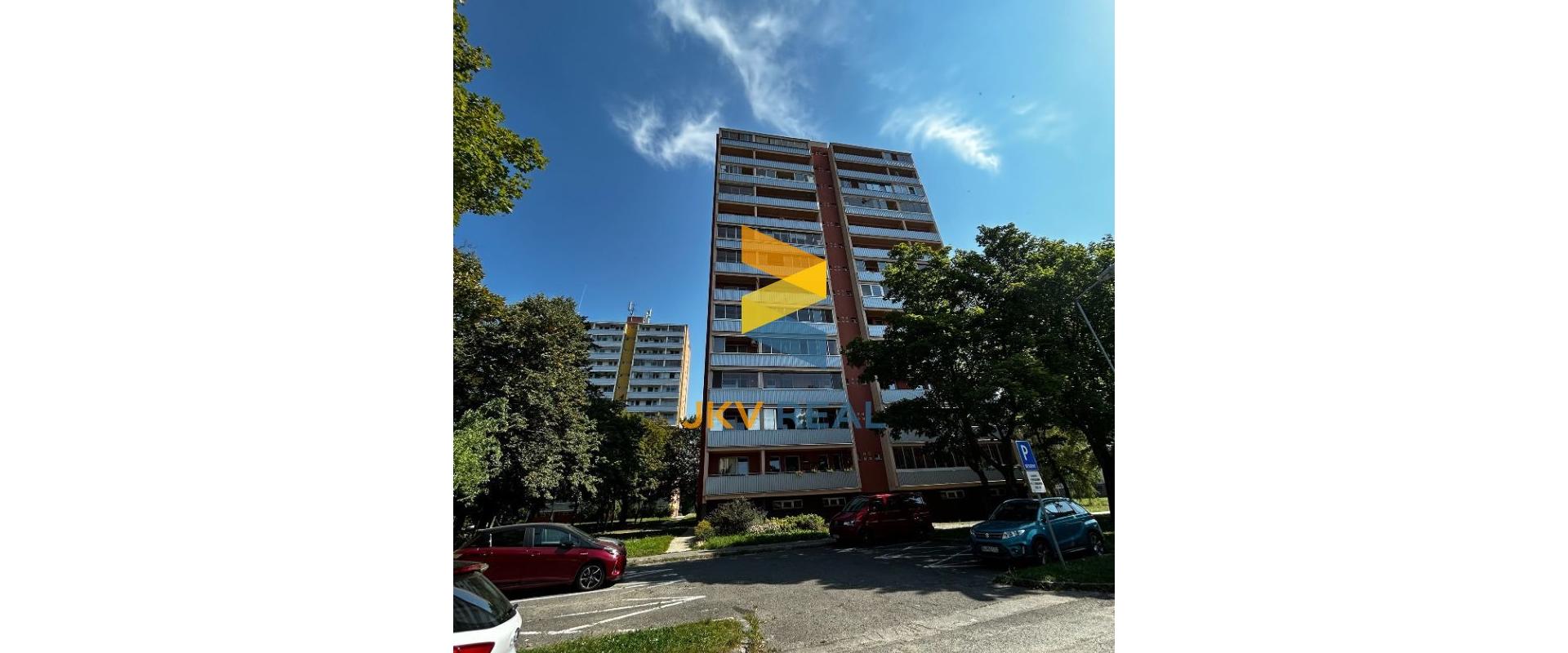 3 izbový byt Dúbravka - PREDAJ