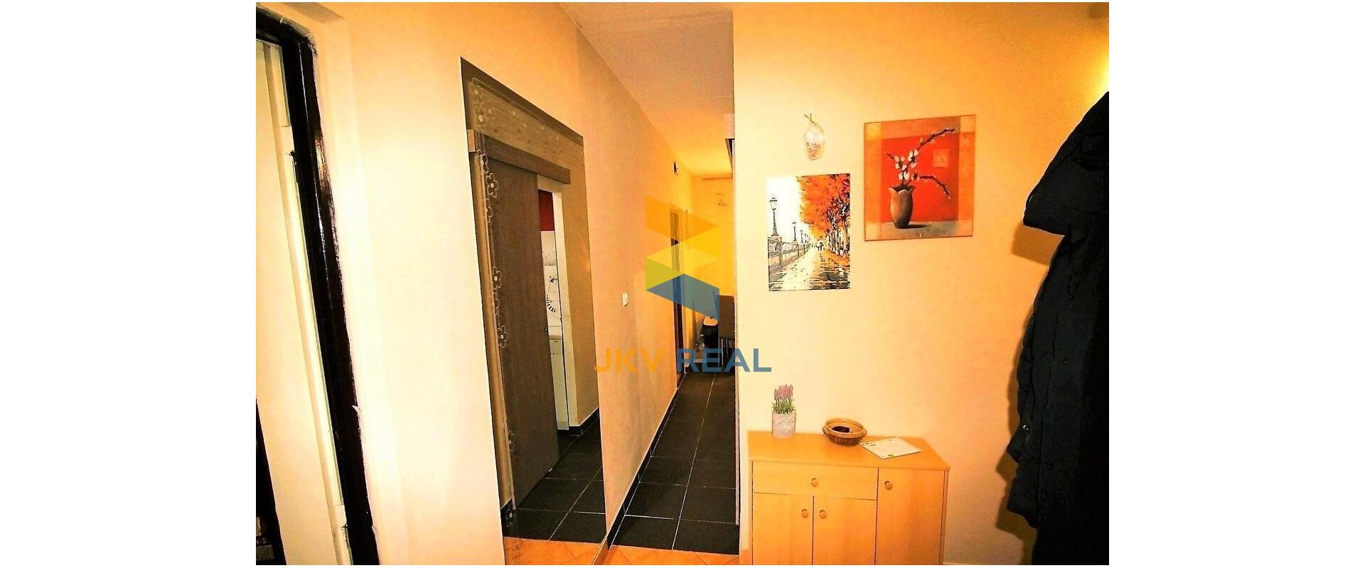 REZERVOVANÉ !VEĽKÝ 3 - IZBOVÝ BYT NA PREDAJ - PIEŠŤANY - VÝBORNÁ CENA !