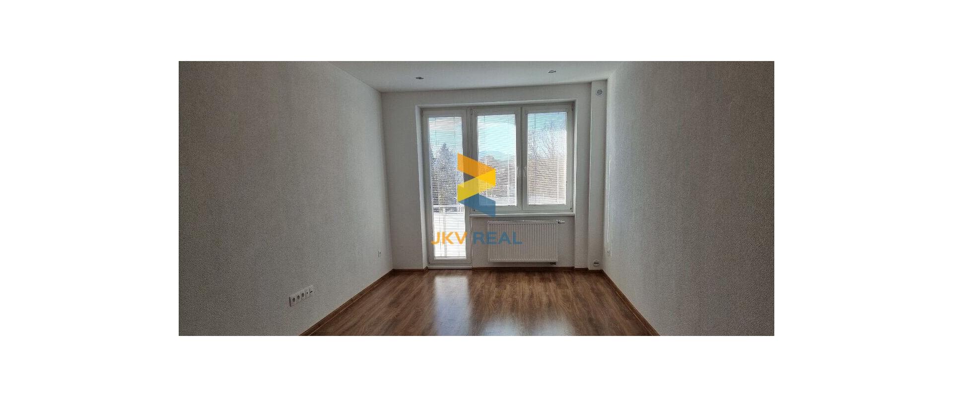 Realitná kancelária JKV REAL so súhlasom majiteľa ponúka na prenájom 2 izbový byt na sídlisku Píly v Prievidzi.