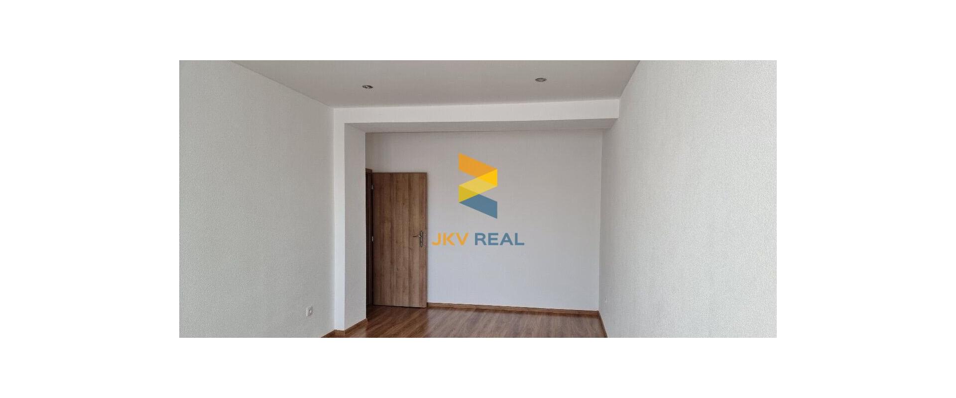 Realitná kancelária JKV REAL so súhlasom majiteľa ponúka na prenájom 2 izbový byt na sídlisku Píly v Prievidzi.